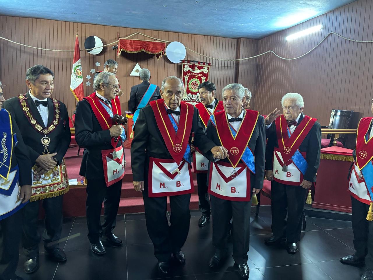 Fotografía histórica de la Logia Sol del Perú Nº 73